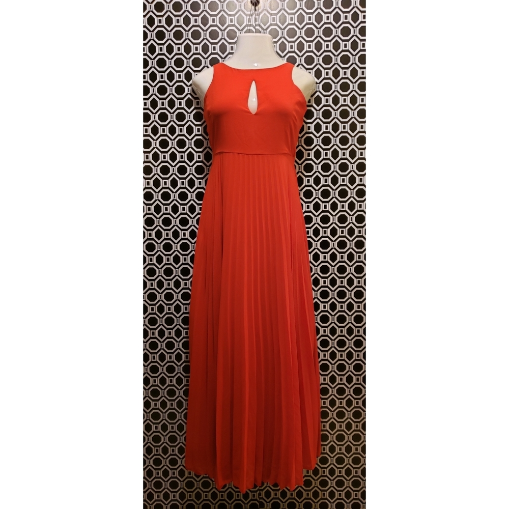 Lumiere | Red Evening Gown Size M